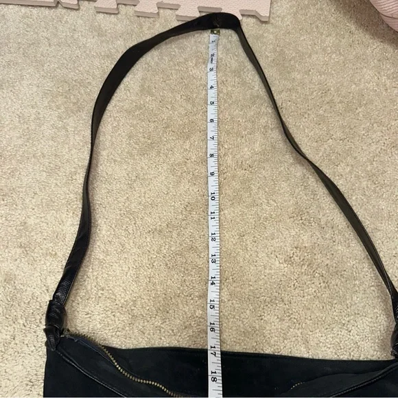 ✨BOGO 1/2 ✨ Rare Vintage Bottega Veneta suede handbag black - Picture 14 of 16